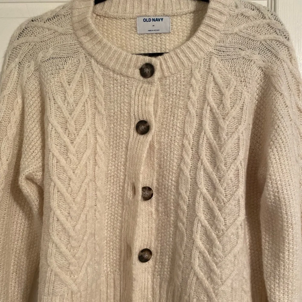 Cardigan - Picture 2 of 4